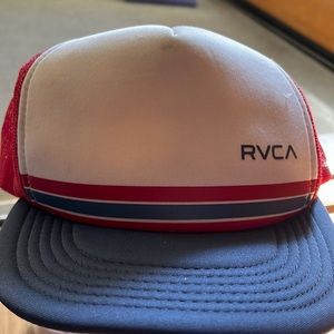 RVCA TRUCKER HAT